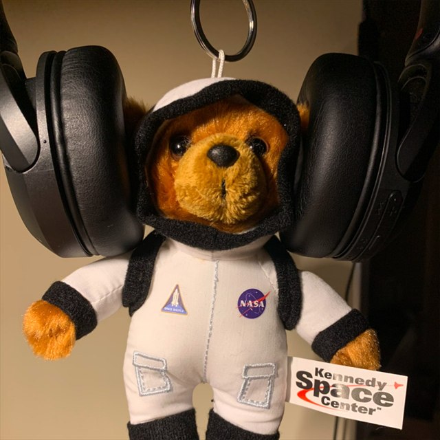宇宙服を着たぬいぐるみ